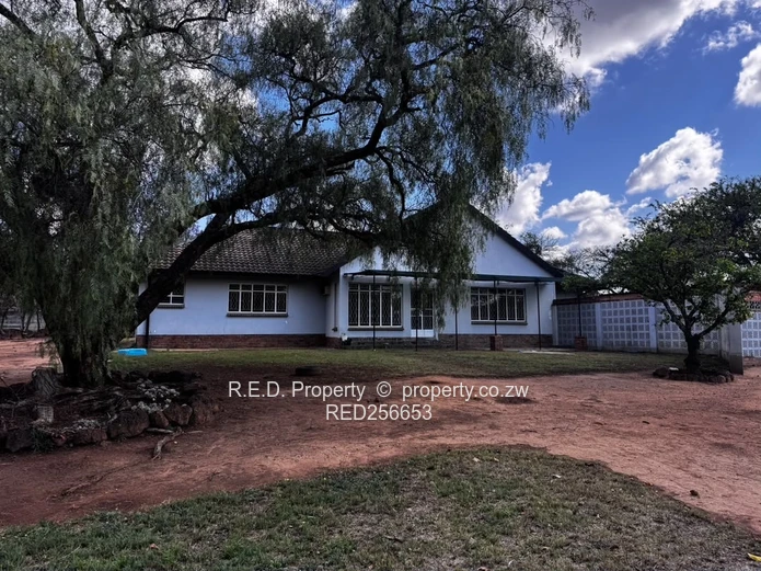 3 bedroom home to Rent in Burnside!