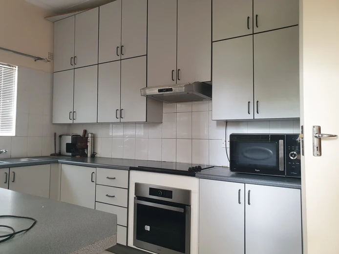 Helensvale furnished townhouse to rent 