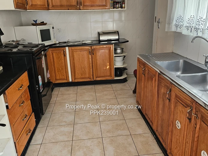 Solid House In Mt Pleasant For Rent Good Location Close To Groombridge Shopping Centre. (Sole Mandate)