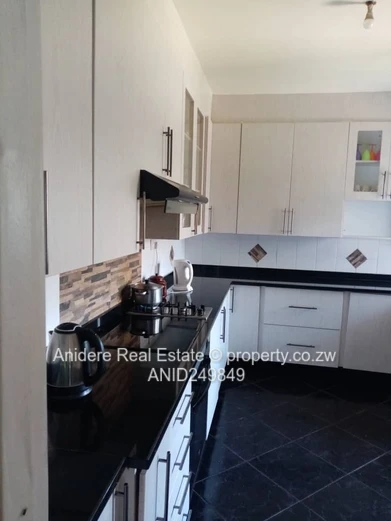 Stylish 3-Bed Madokero Home — Borehole & Garage