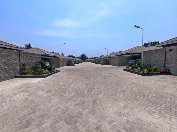 2 Unit Townhouse Complex