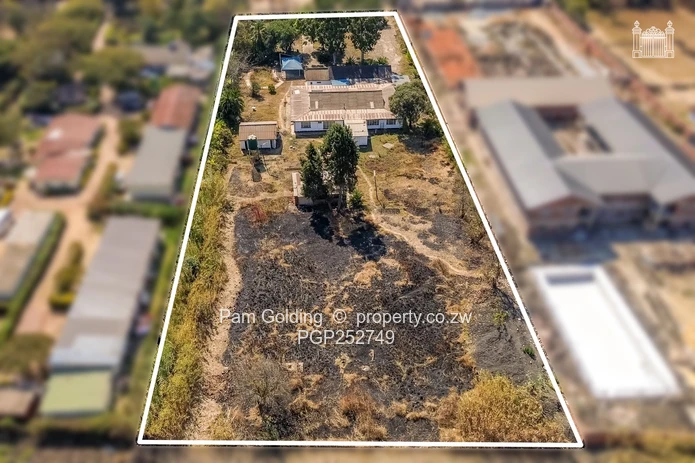 Former Medical Centre on 7300 square metres
