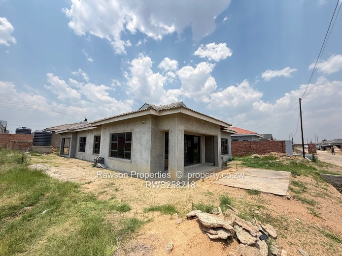 Mabvazuva Estate, Ruwa – 4-Bedroom House for Sale