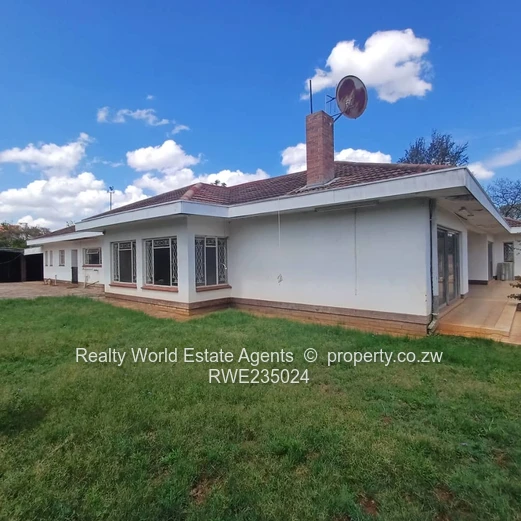 Three Bedroomed Property To Rent-Suitable for Commercial Use