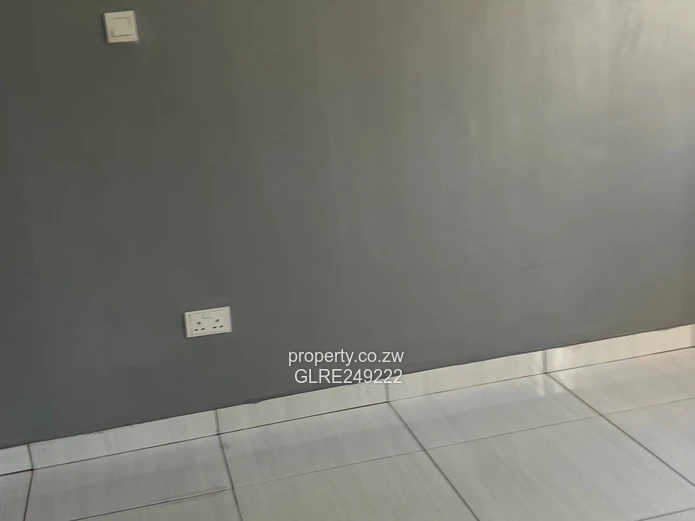 Modern 5-Bed Family Home with Pool & Borehole, Borrowdale Brooke