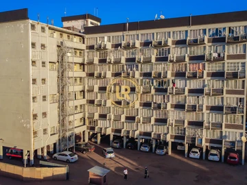 Flat & Apartment