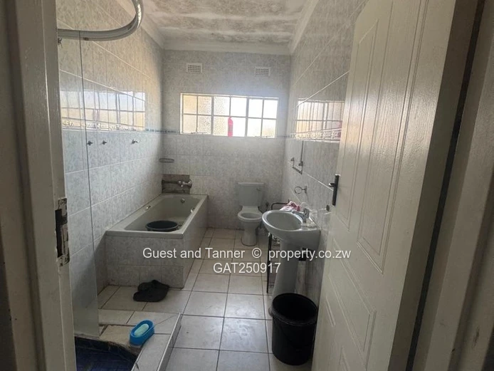 House for Sale in Damofalls, Ruwa