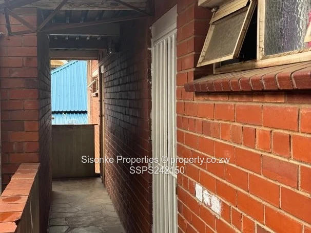 Neat Bedsitter for Sale in The Avenues (Sole Mandate)