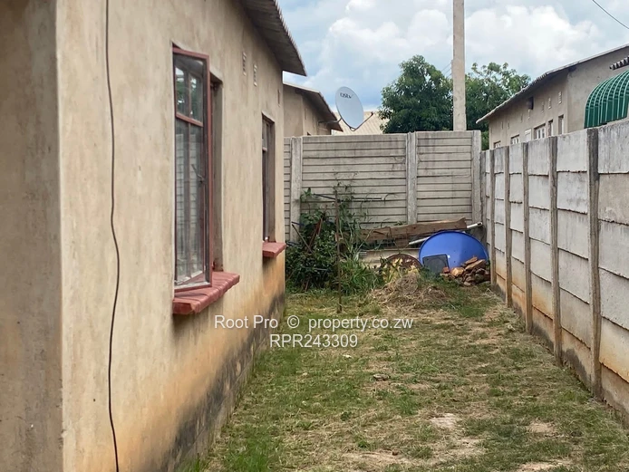 Budiriro Cabs House To Rent  (Sole Mandate)