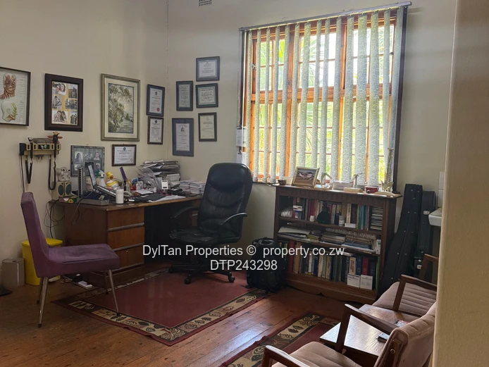 Road Frontage Property Situated in Milton Park