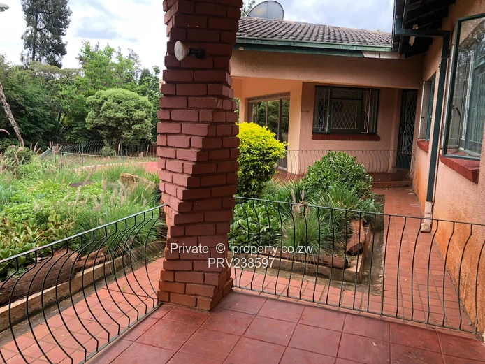 4 Bedroom Family Home in Vibrant Greystone Park (Sole Mandate)