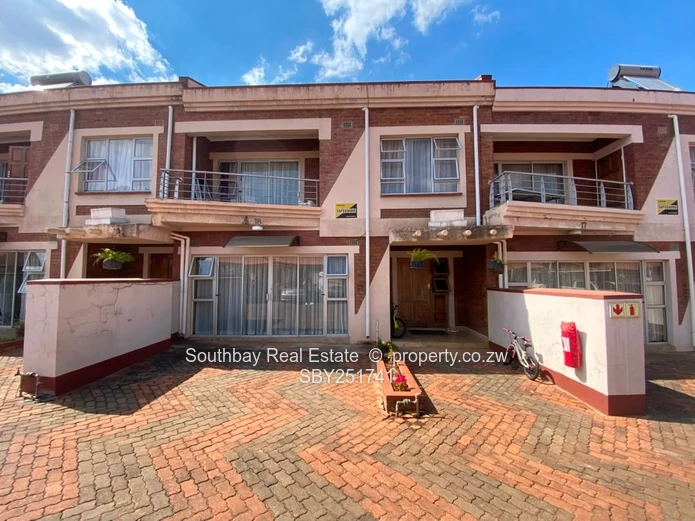 3 beds duplex flat to let