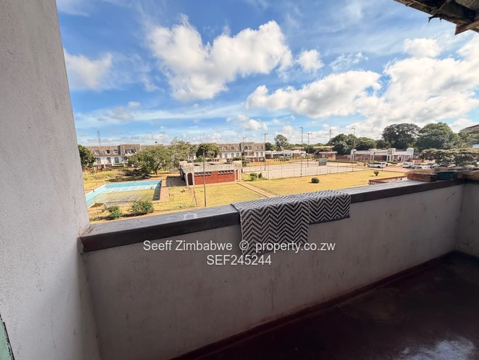 2 bed flat at Eastview Gardens- Ngezi