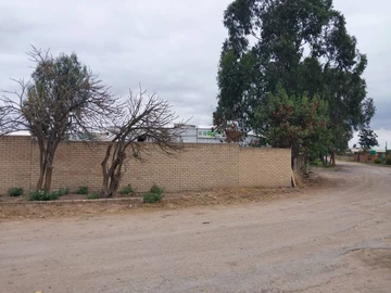 Commercial & Industrial Land