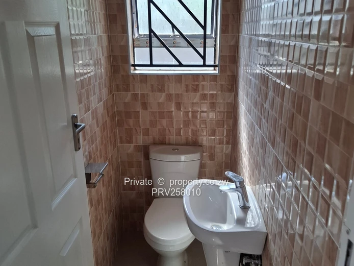 Freshly built cottage in Rockview Park to rent $400 plus deposit