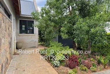 Stunning Home in Prestigious Neighboorhood