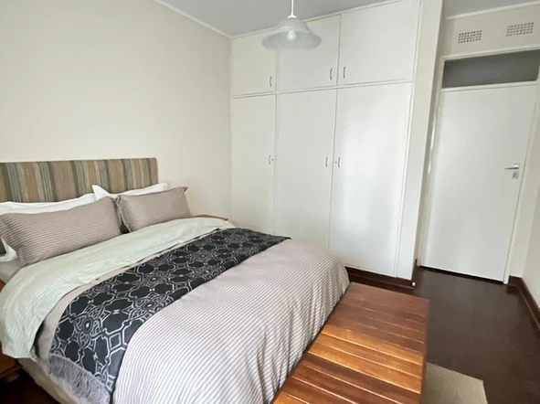 4 Bedroom Flat & Apartment