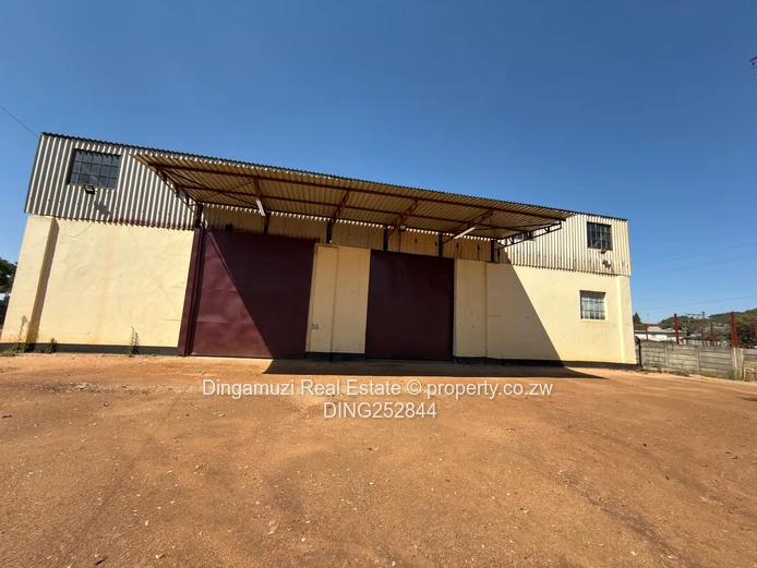 Warehouse/factory for rent in Marondera  (Sole Mandate)