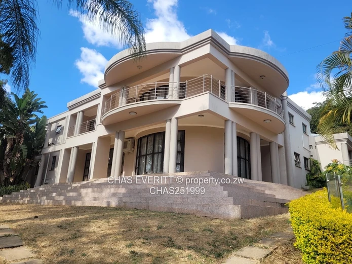 Umwinsidale 8 bed House for sale