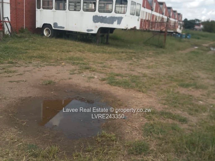 Belmont Red-Brick Warehouse & Factory — 3.8ha, Borehole (Sole Mandate)