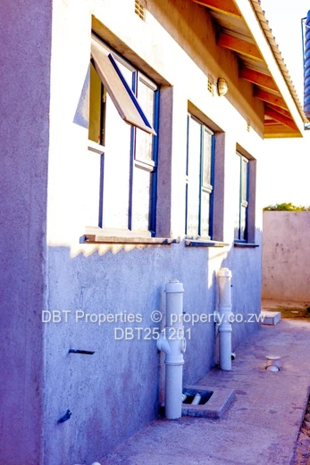 Spacious 4-Bed Seke Home — Metal Roof, Borehole
