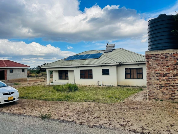 Charming 3-Bedroom Home in Ruwa with Borehole on Spacious Land