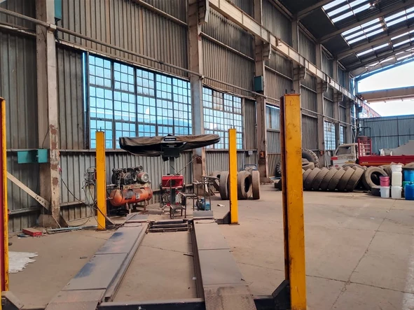 Warehouse & Factory