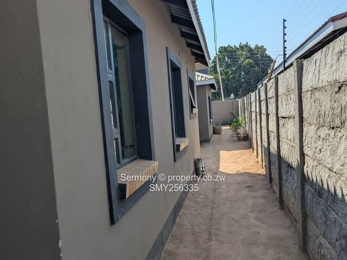 Residential House For Sale In Mainway Meadows