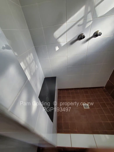 Cottage/Garden Flat For Rent in Avondale