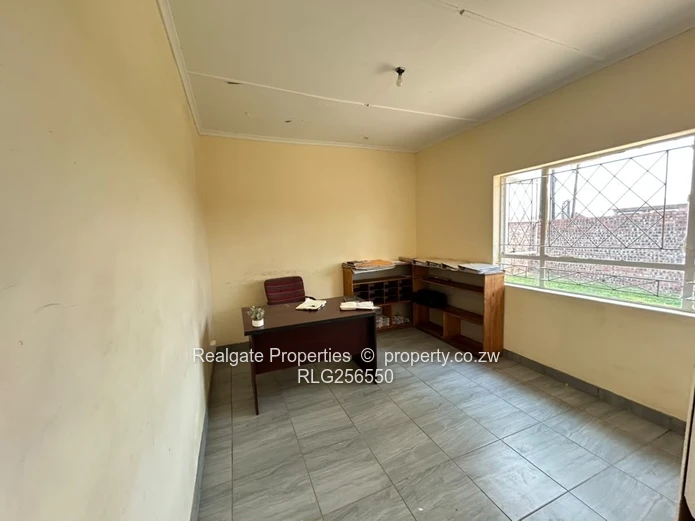  Prime Commercial Warehouse For Sale | Thorngrove, Bulawayo