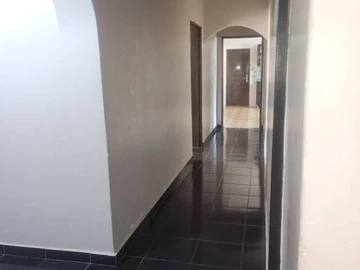Compact family home 