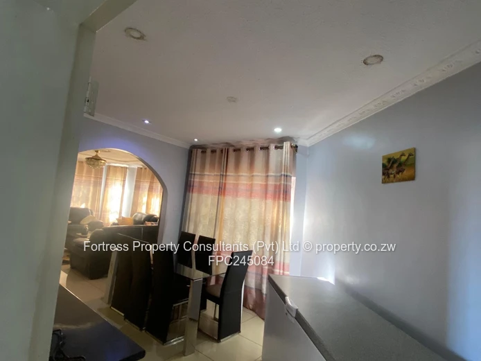 Spacious 5-Bedroom Family Home for Rent – New Marimba Park ?