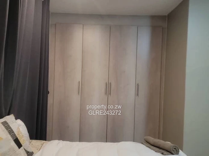 Ushewokunze: Secure Walled 3-Bed — Modern Kitchen & Borehole