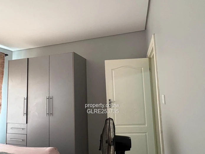 Stylish 2-Bed Flat in Westgate with Borehole & Patio