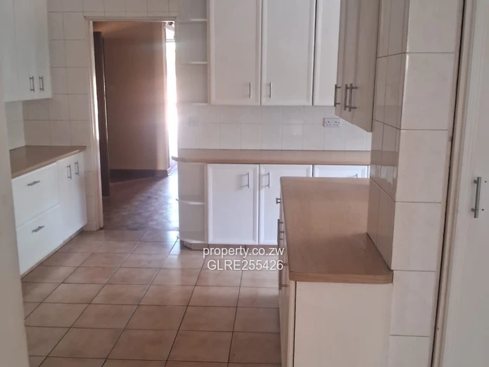 Mount Pleasant, Harare North: 6-Bed, 5-Bath Home