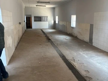 Warehouse & Factory