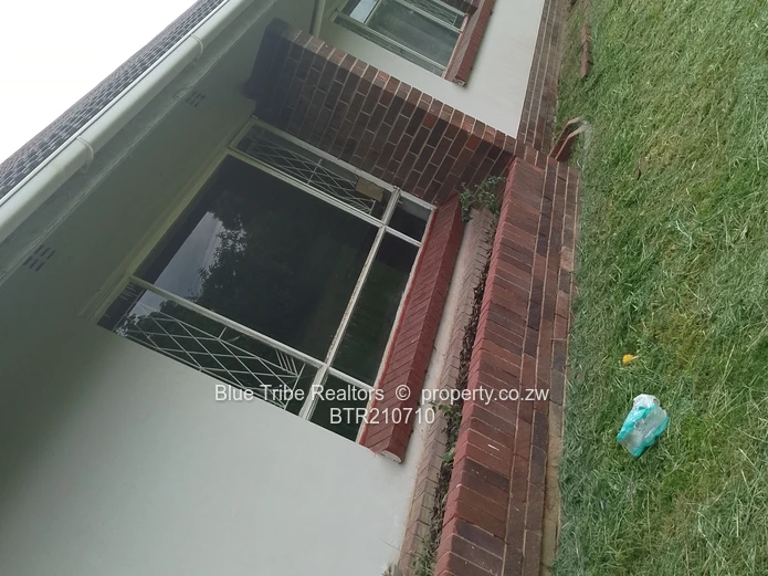 House for rent in Waterfalls 