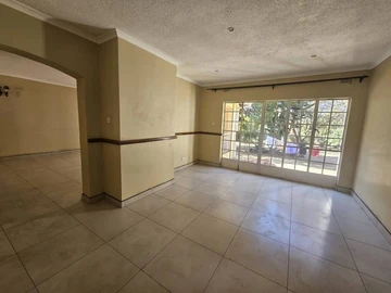 3 Bedroom Garden Flat