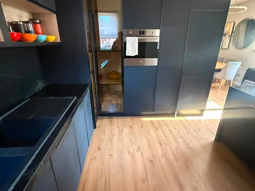 3 Bedroom Flat & Apartment