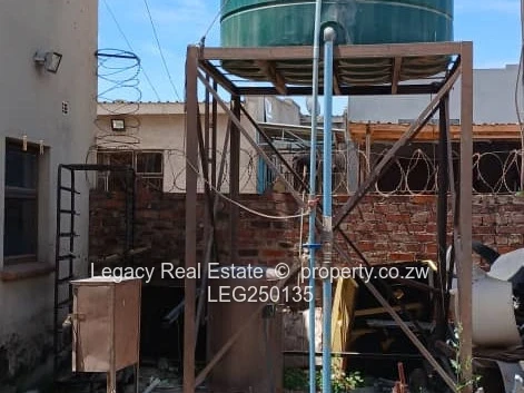 Southlea Park Retail Block with Borehole & Water Tank — 600m² (Sole Mandate)