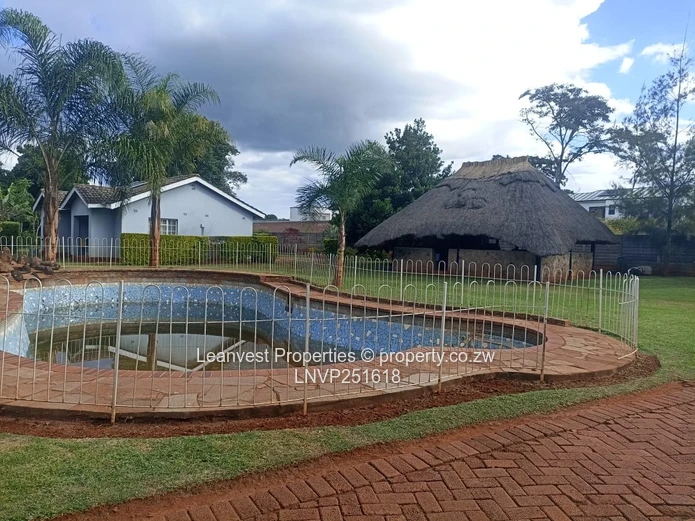 Modern House For Sale In Helensvale
