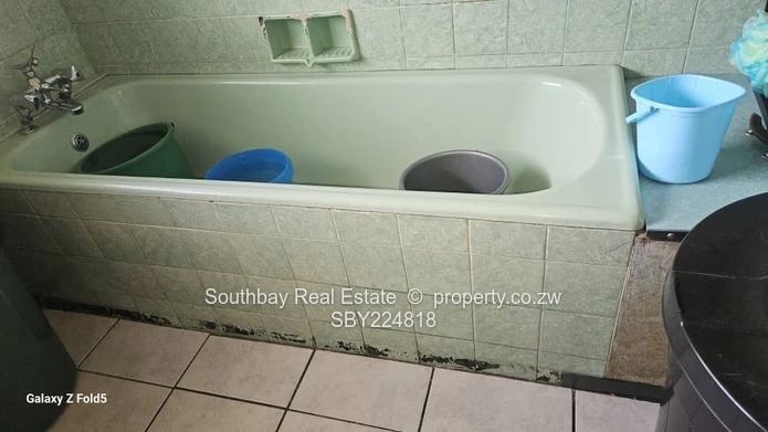 Hatfield's hidden gem of 3 beds on 2100 sqm