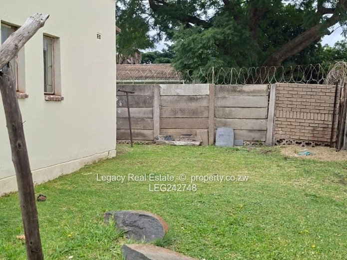 Well-Maintained 3 Bedroom Home on 998sqm Stand