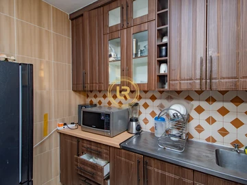Flat & Apartment