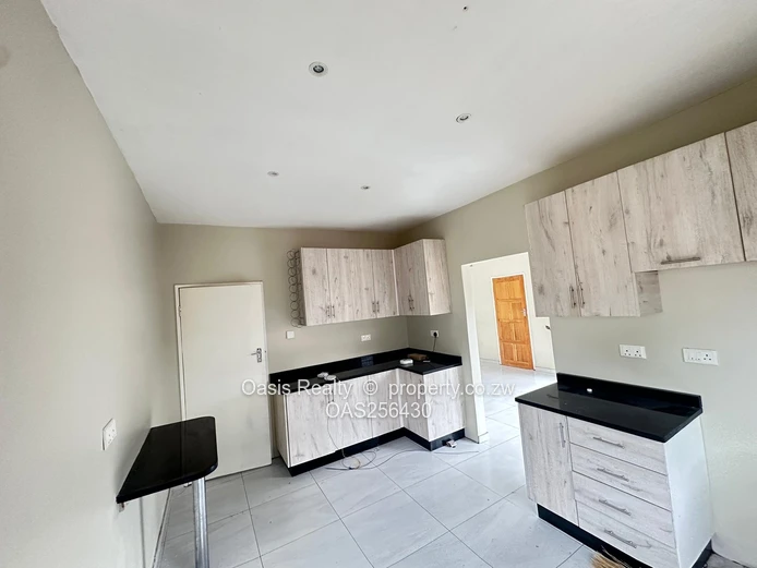 Neat Home To Let  In A Secure Community  (Sole Mandate)