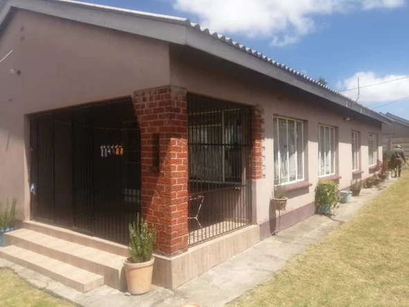 4 Bedroom House
