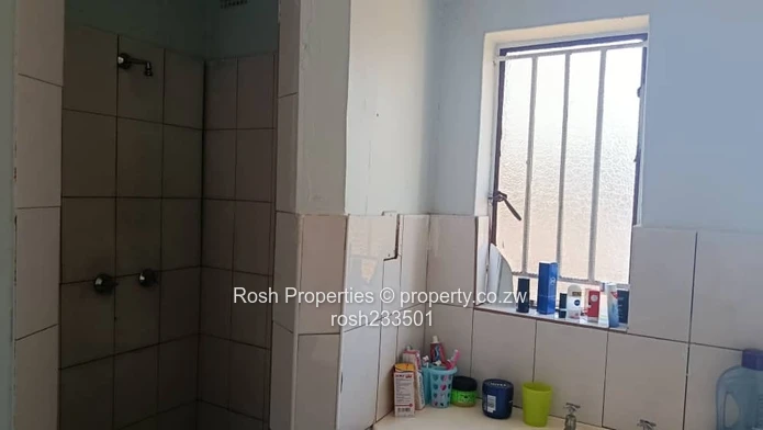 **Spacious 3-Bedroom Family Home for Rent in Bluffhill, Harare**