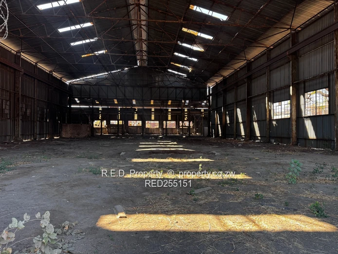 An expansive industrial and commercial complex In thorngrove!