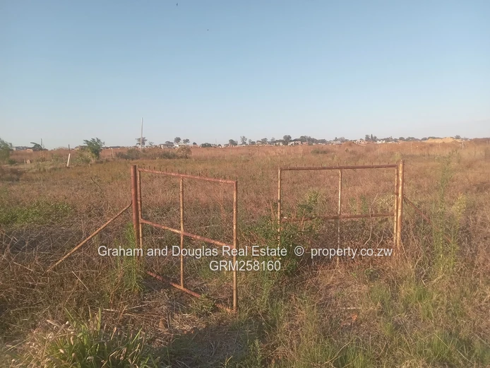 Pomona Estate stand for sale