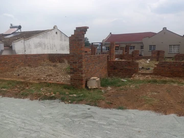 3 Bedroom Flat & Apartment